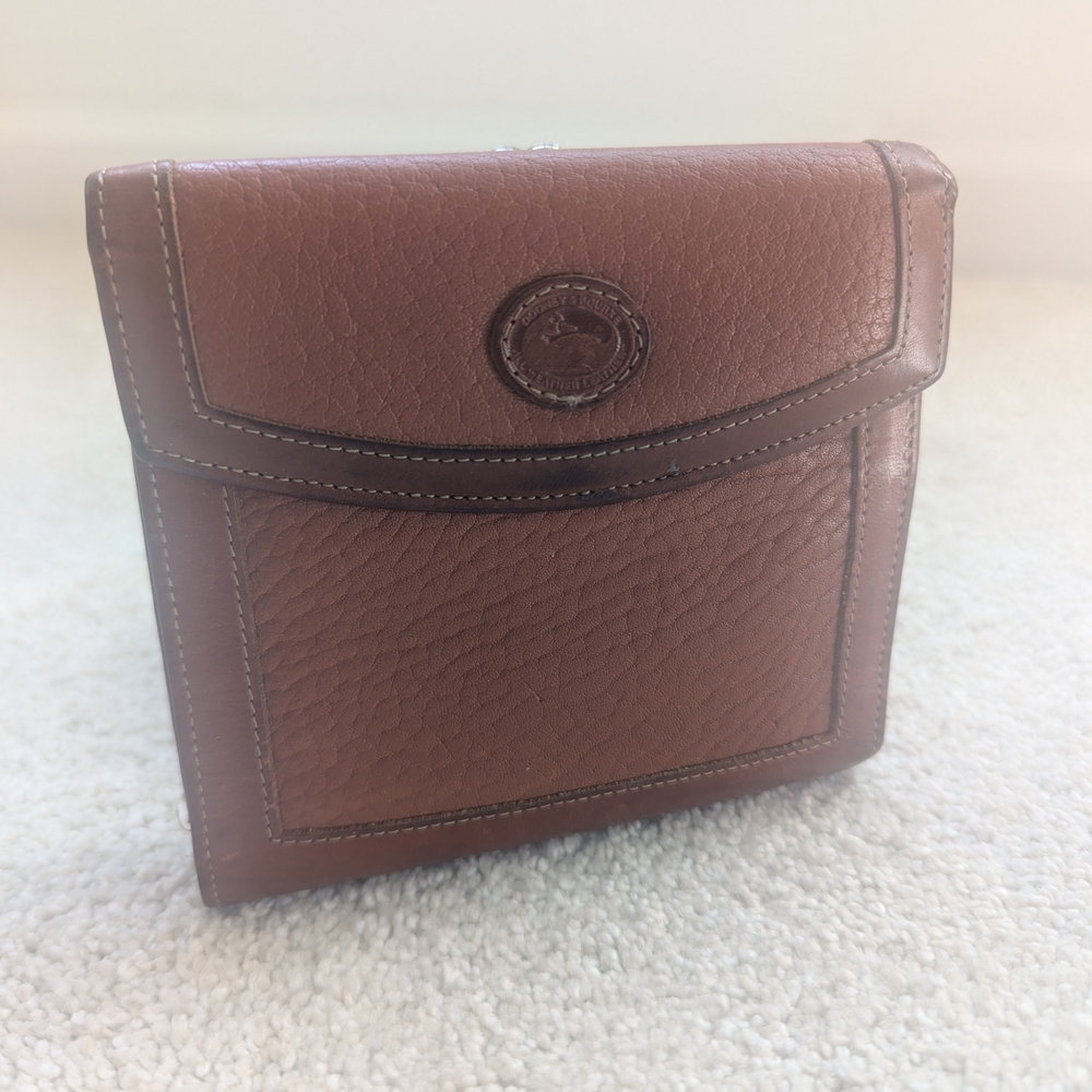 Vintage Dooney And Bourke Brown Leather Wallet